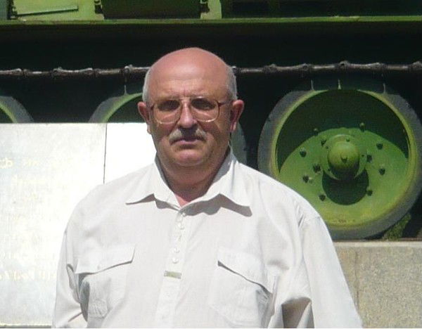 Михаил Плотников