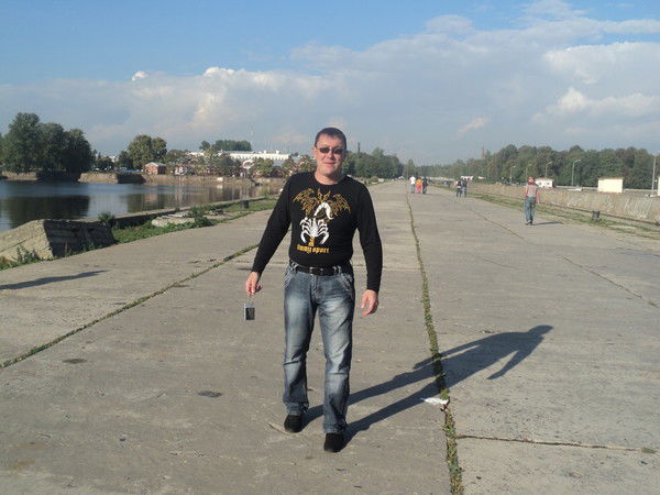 Виталий Лобов