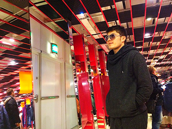 Жасур Юнусов