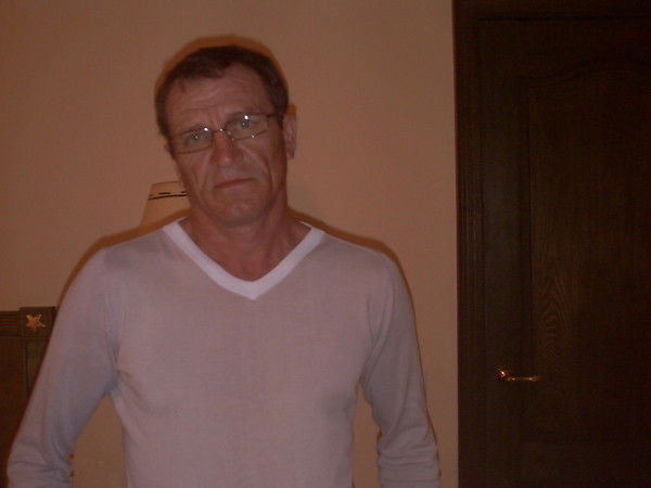 Юрий Долгих