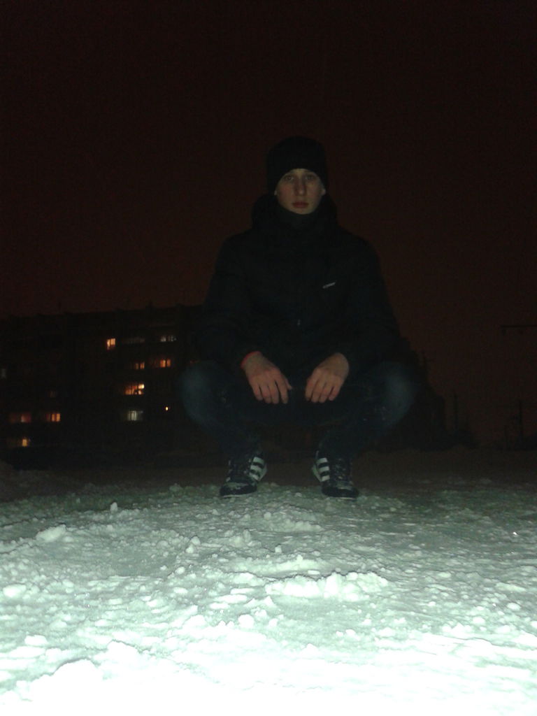 (@ндрей) {Бонд@ренко}