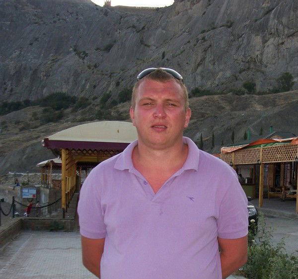 Назар Студенний