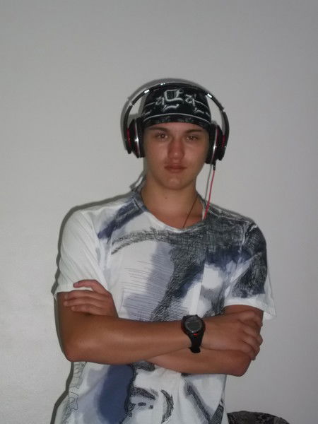 Илья Меньшиков