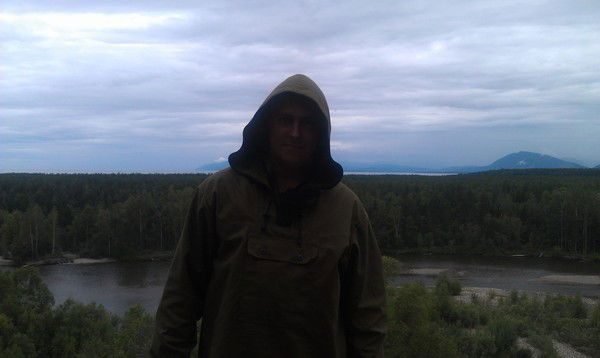 Александр Русов