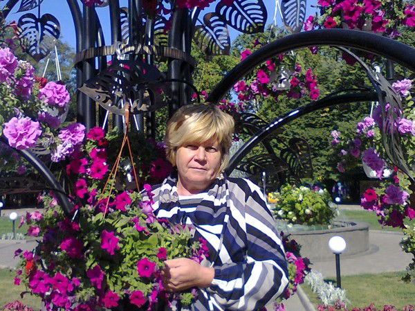 Наталья Годунова