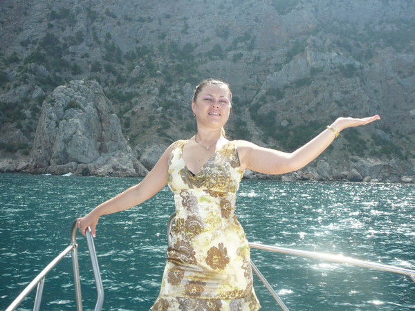 Оля Хараман