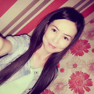 Назым Серик