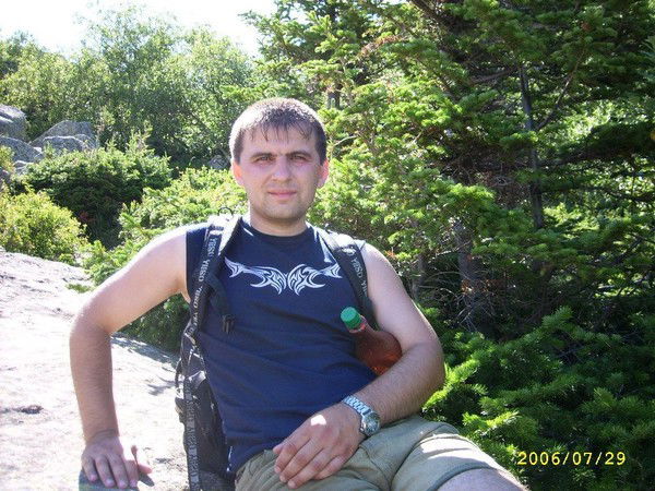 Денис Заварзин