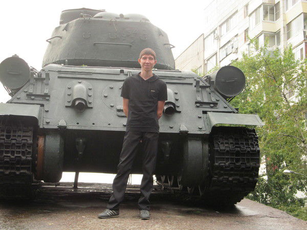 Антон Олипер