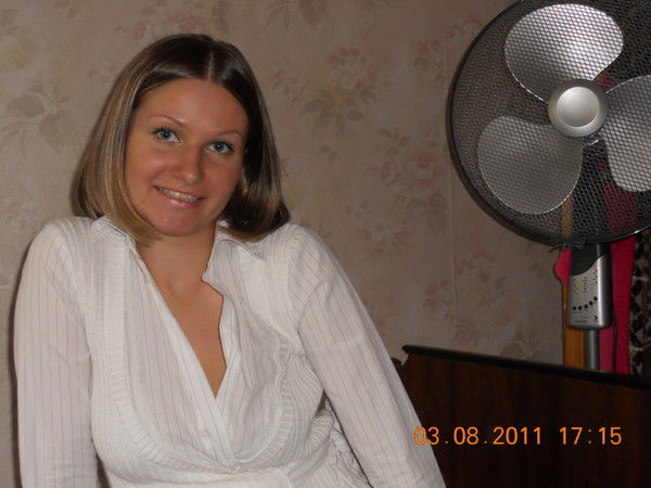 Елена Ухарева