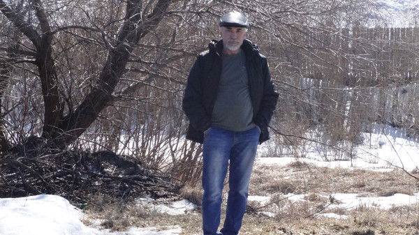 Леонид Вахрин