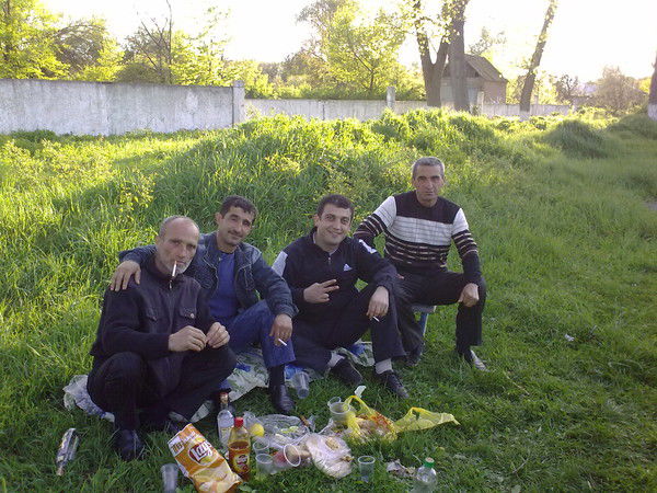 Нияз Алинезов