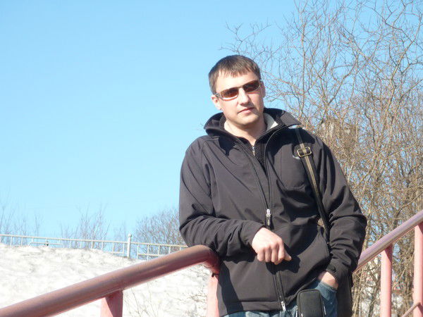 Андрей Комаров