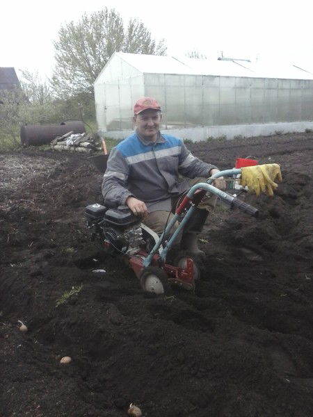 Виктор Романов