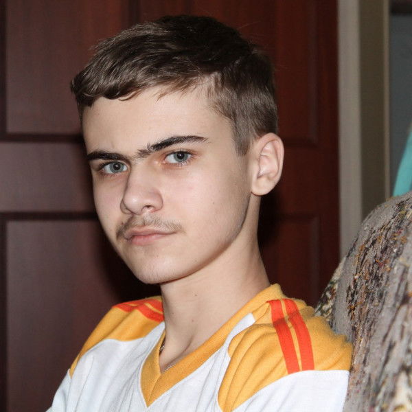 Денис Кадышев