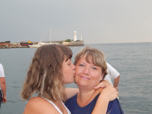 Лена Лазарева