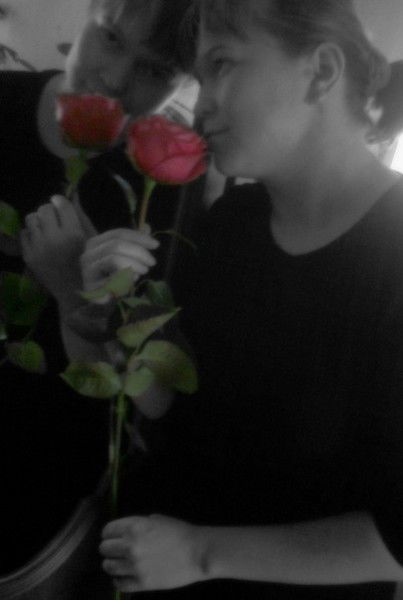 Люда Попова