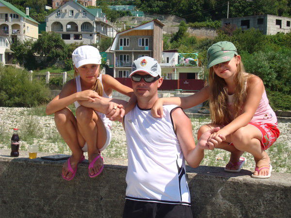 Олег Гнетов