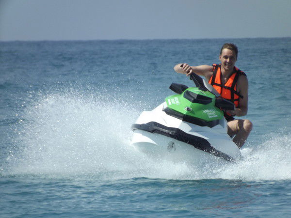 Антон Самсонов