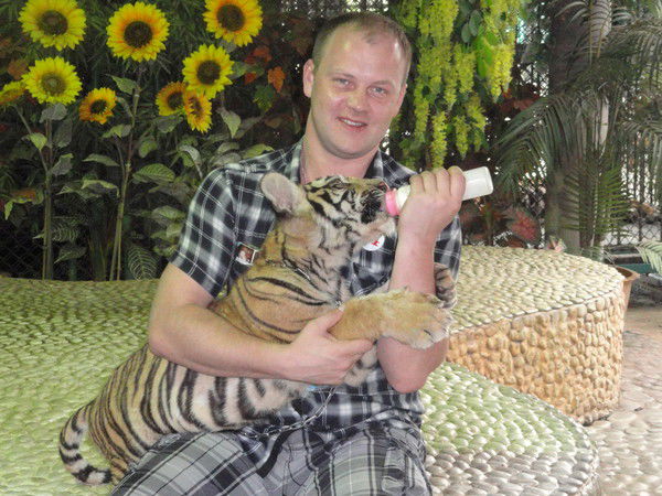 Роман Костюшов