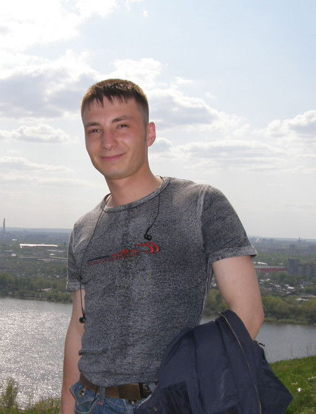 Антон Курашев