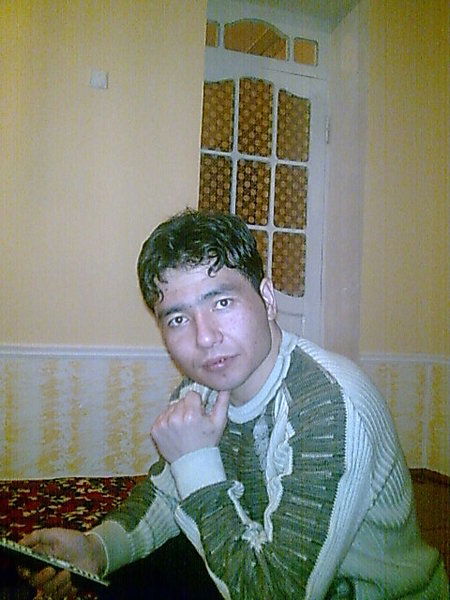 Гуломжон Бойназаров