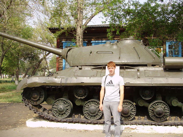 Димон Костырко