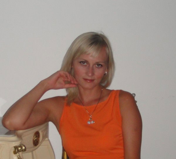 Елена Перова