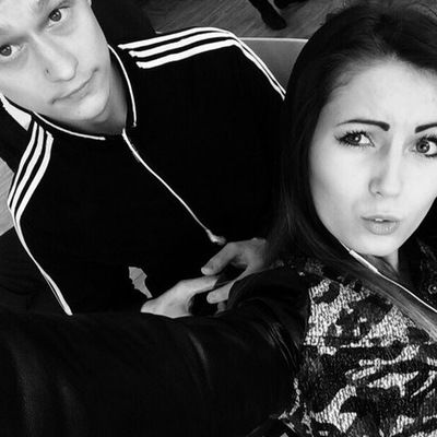 Макс Ларионов