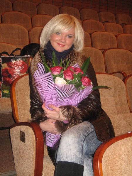 Юля Лобович