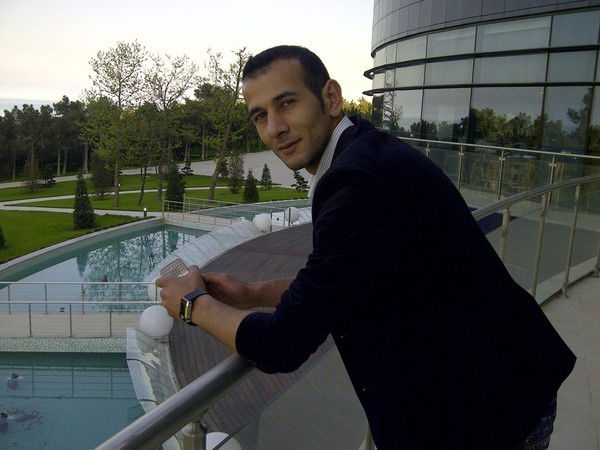 Азербайджанский_ Парень