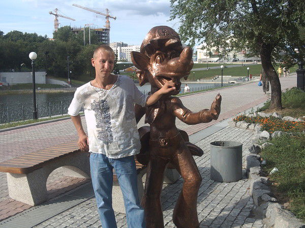 Илья Александров