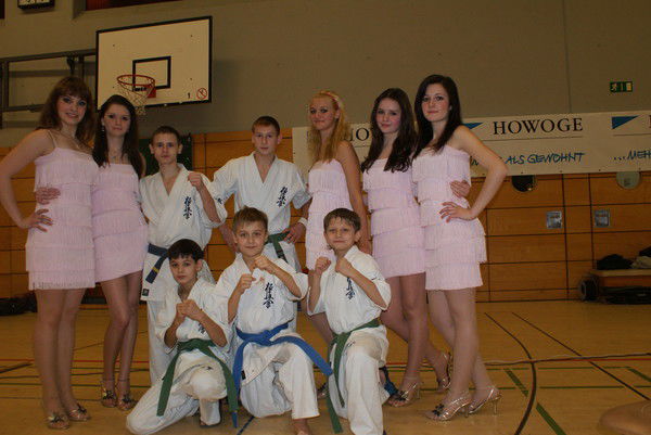 Паша Алешков