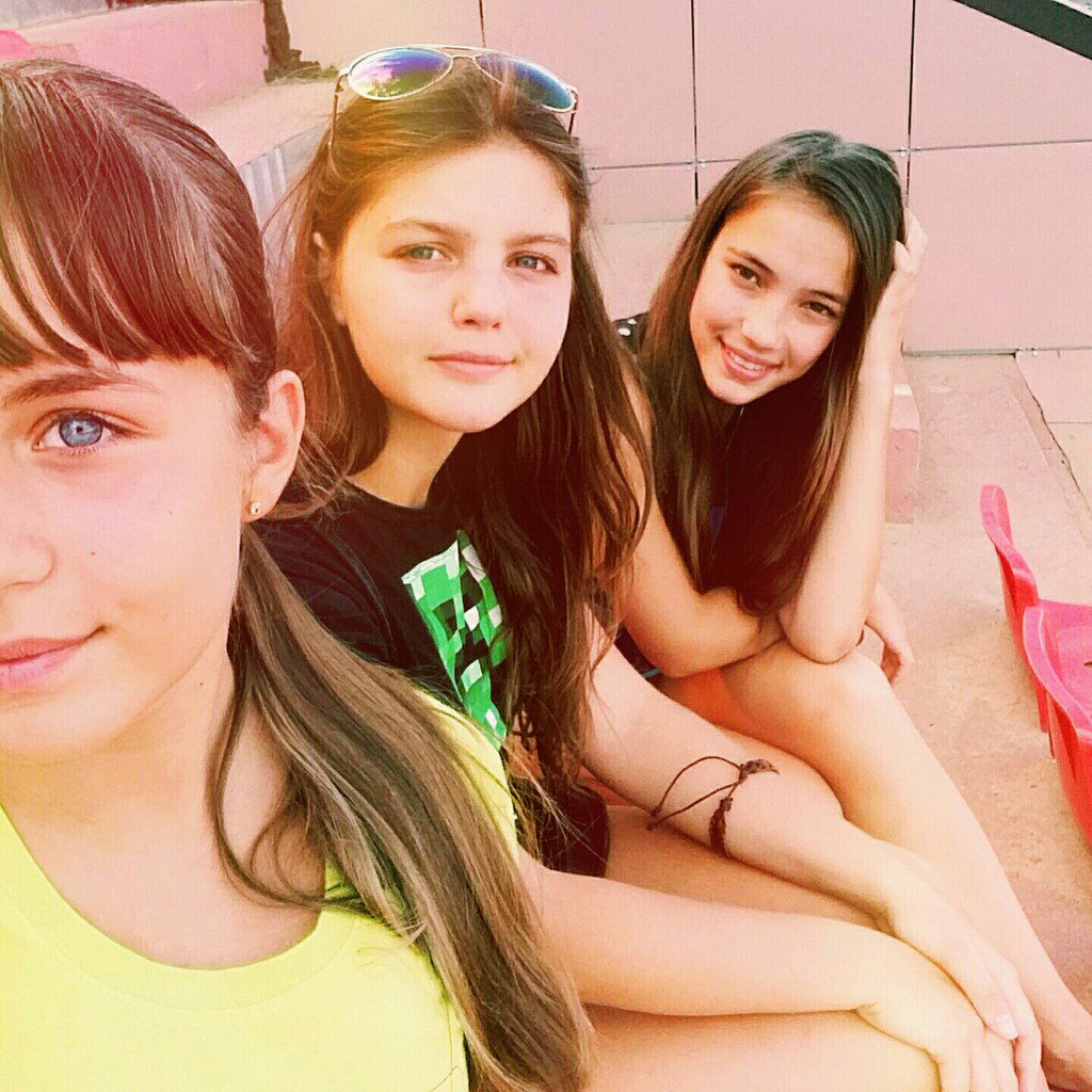 Яна Детцель