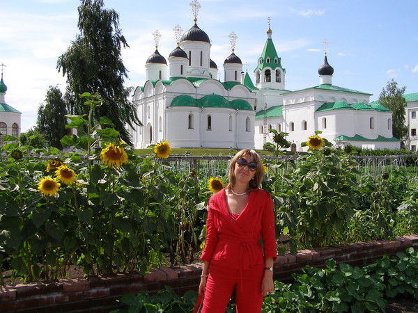 Анна Иванова