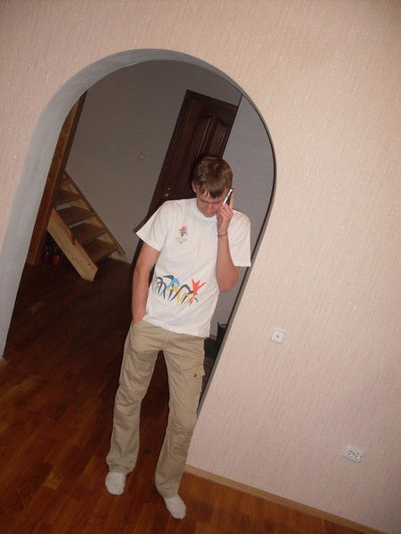 Александр Тёс