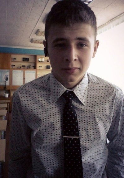 Артём Исаев