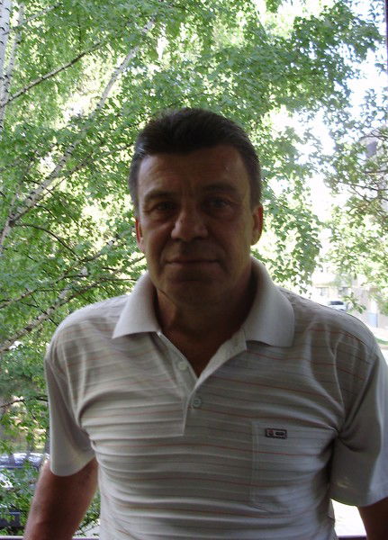 Виктор Старинец