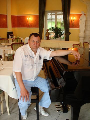 Петр Мыколюк