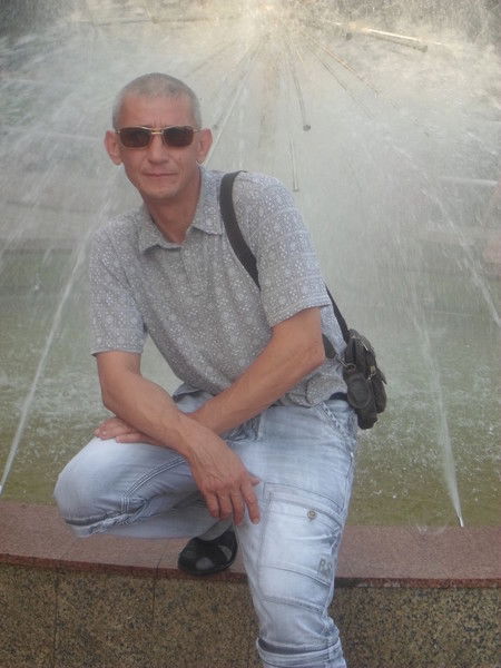 Владимир Гомзяков