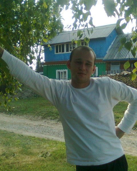 Андрей Попов