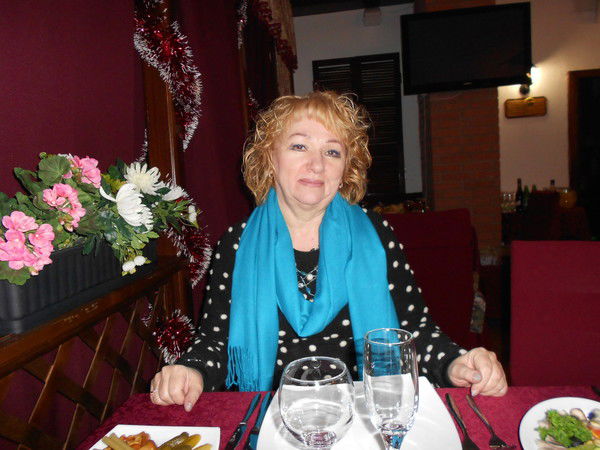 Наташа Александрова