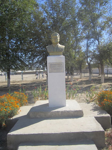 Жумабек Ташенов