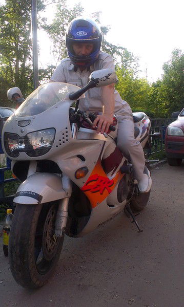 Андрей Иванов