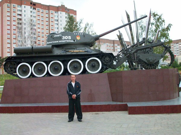 Олег Ушаков