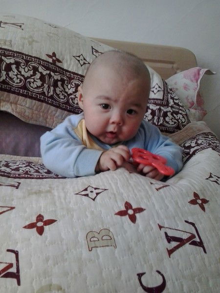 Олжас Каржасов