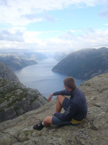 Алесандр Сухов