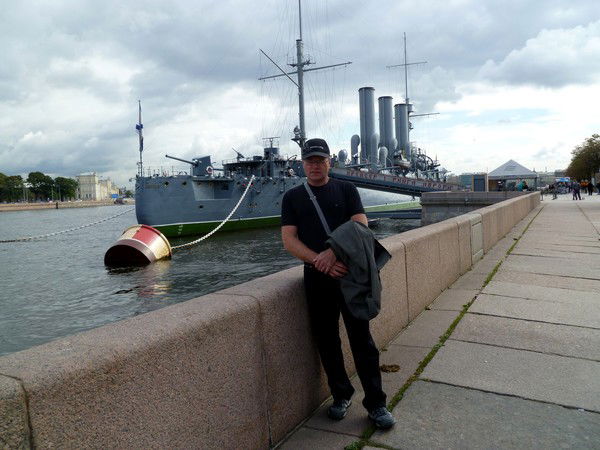 Александр Глухов