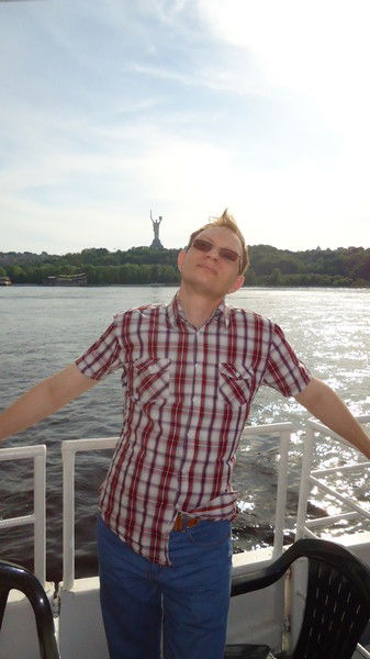 Александр Викторович