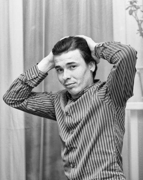 Антон Лукошкин